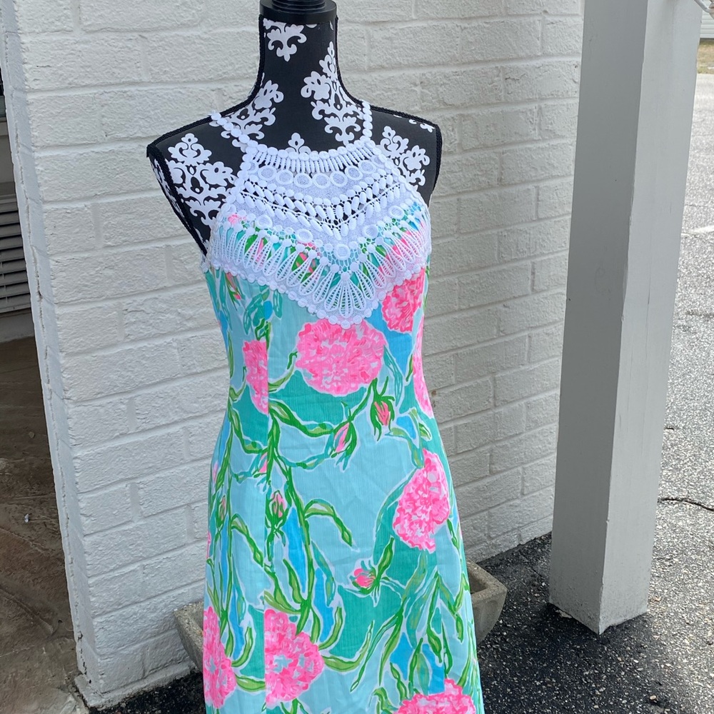 Came as described from seller, wore once after buying on Posh.